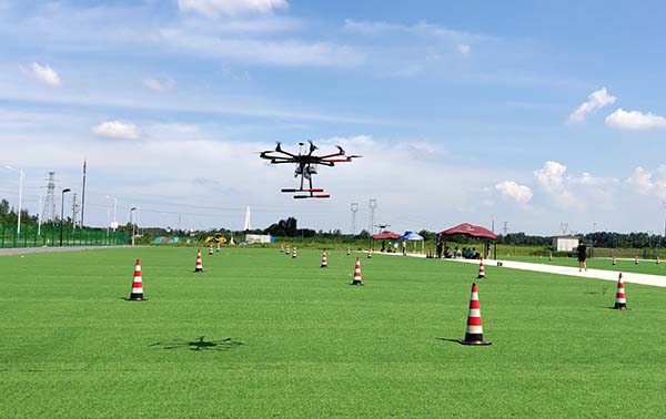 南京无人机基地飞行训练.jpg